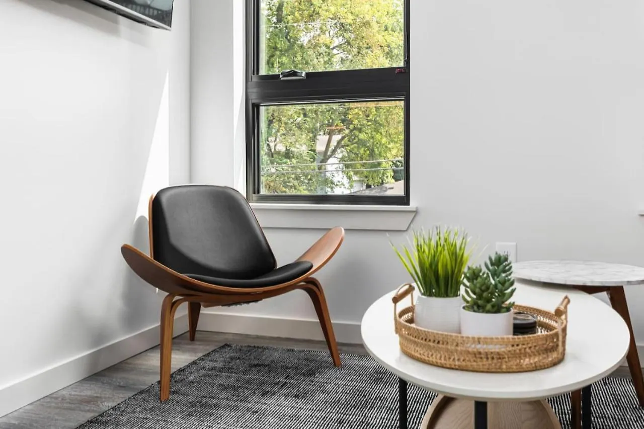 Chic Music Row Condo Rooftop Deck With City View Gym Office And More Nashville