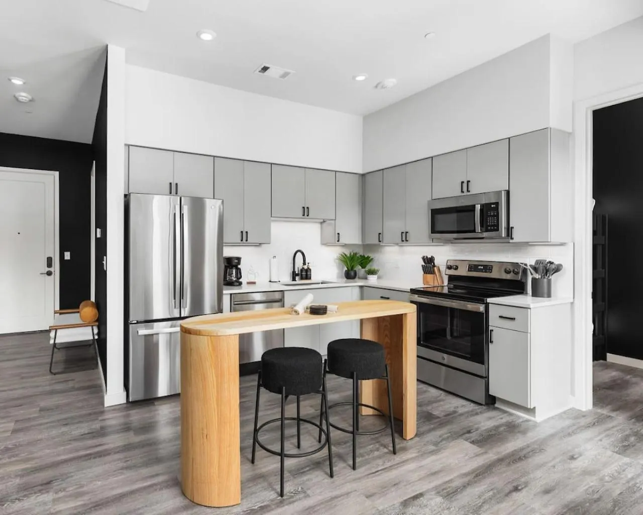 Chic Music Row Condo Rooftop Deck With City View Gym Office And More Nashville Stany Zjednoczone Ameryki